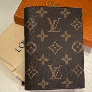 Louis Vuitton Black and Brown Monogram Card Passport Holder